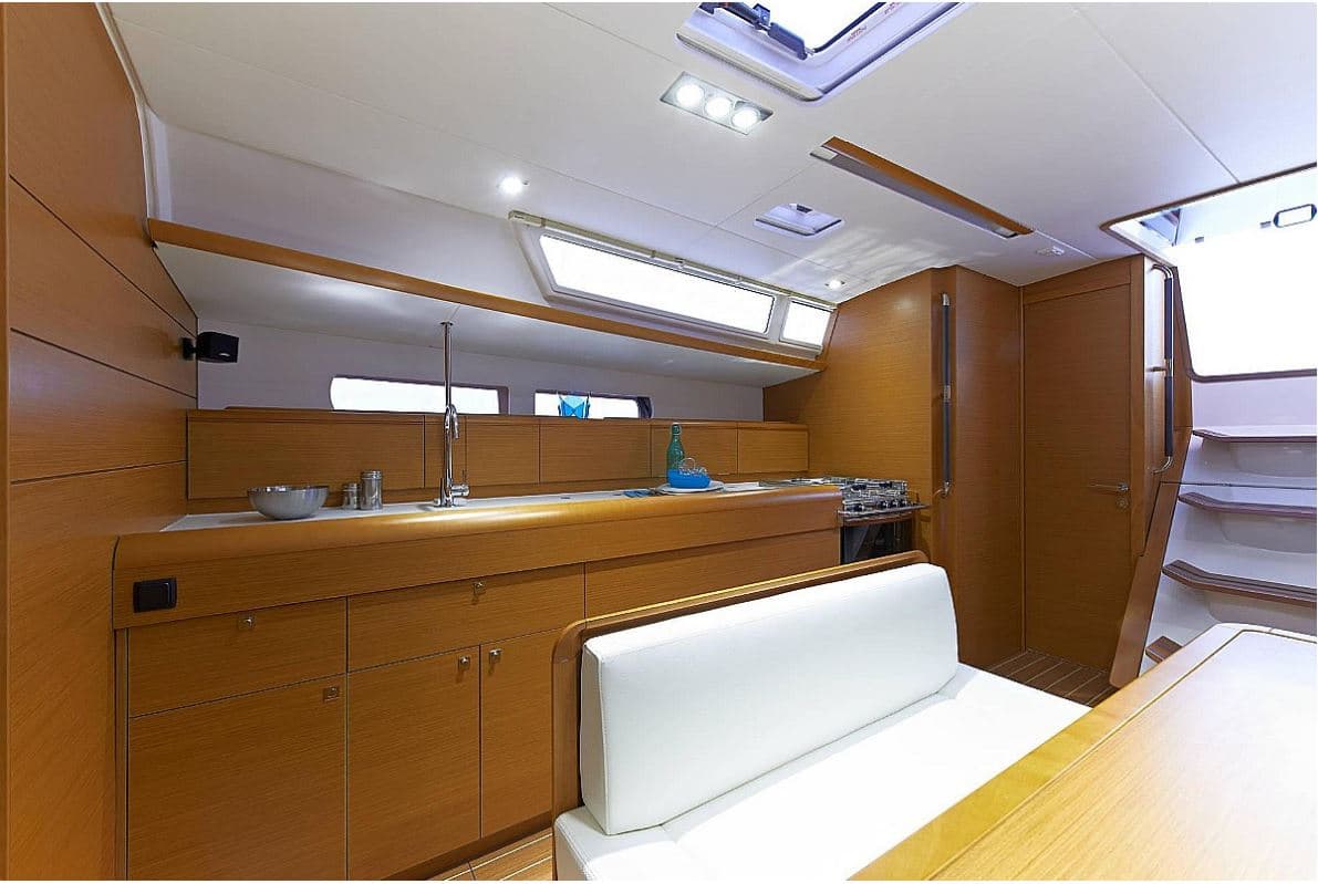 Sun Odyssey 479 - photo 5