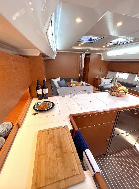 Bavaria C45 - photo 9