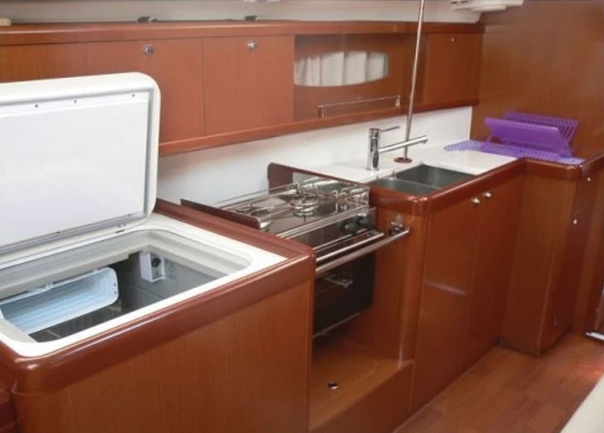 Oceanis 40 - photo 9