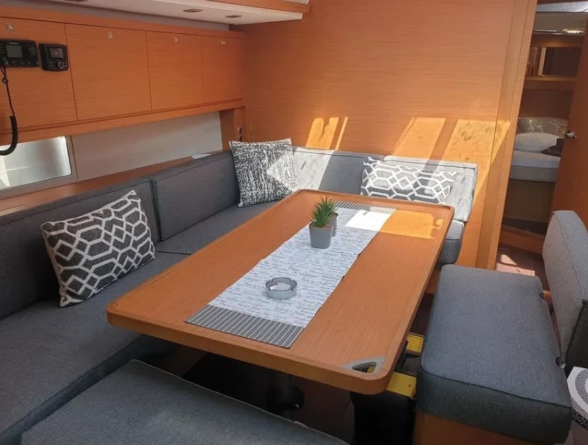 Dufour 470 - photo 4