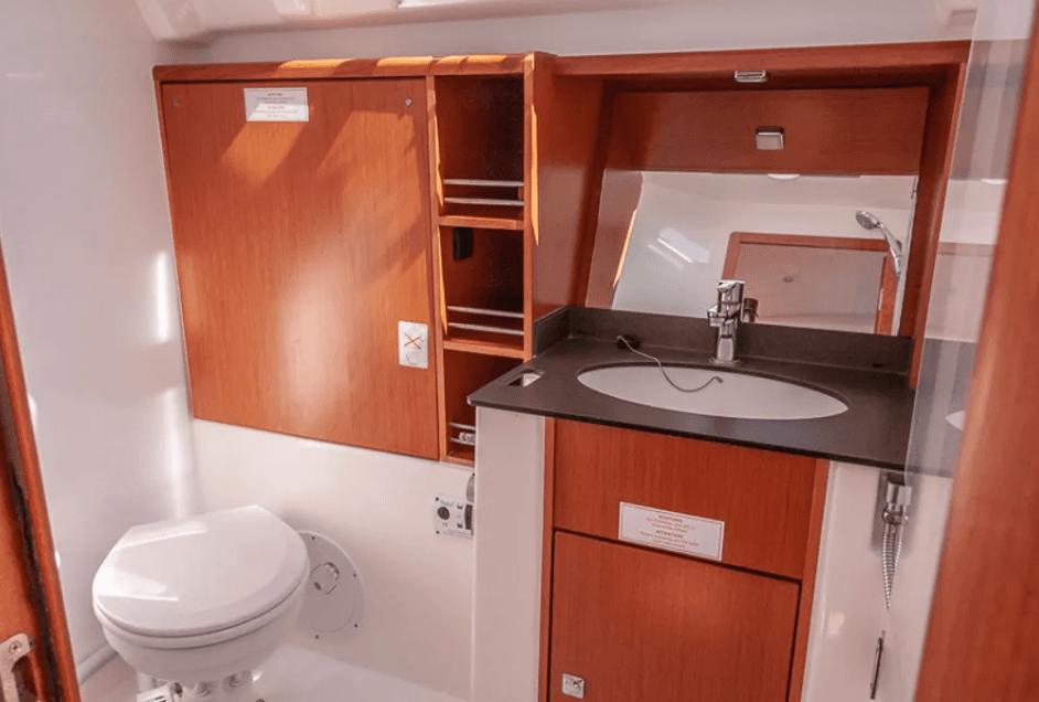 Bavaria Cruiser 41 - photo 9