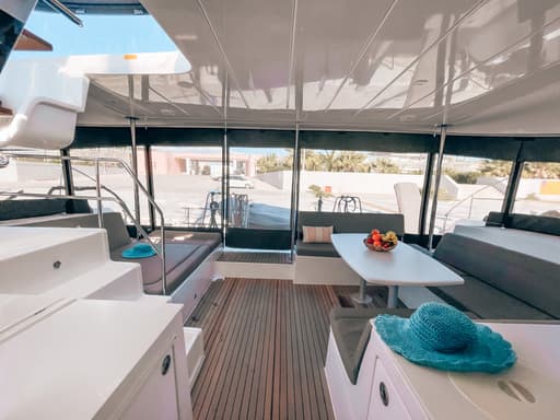 Lagoon 450 - photo 15