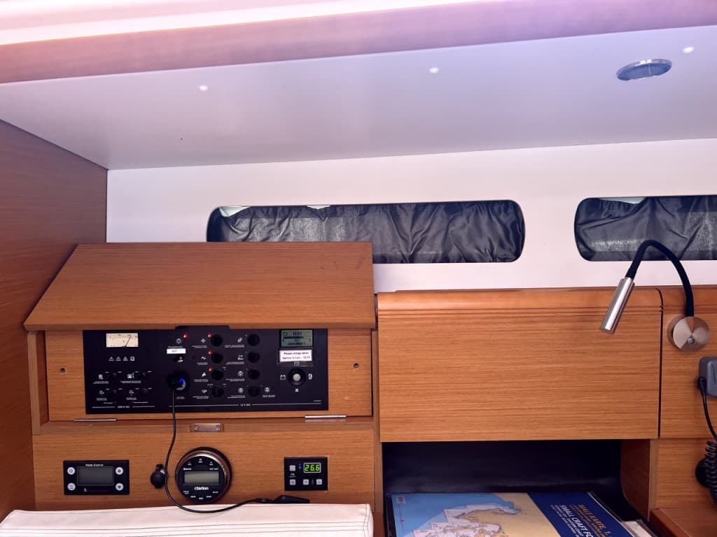 Sun Odyssey 439 - photo 7