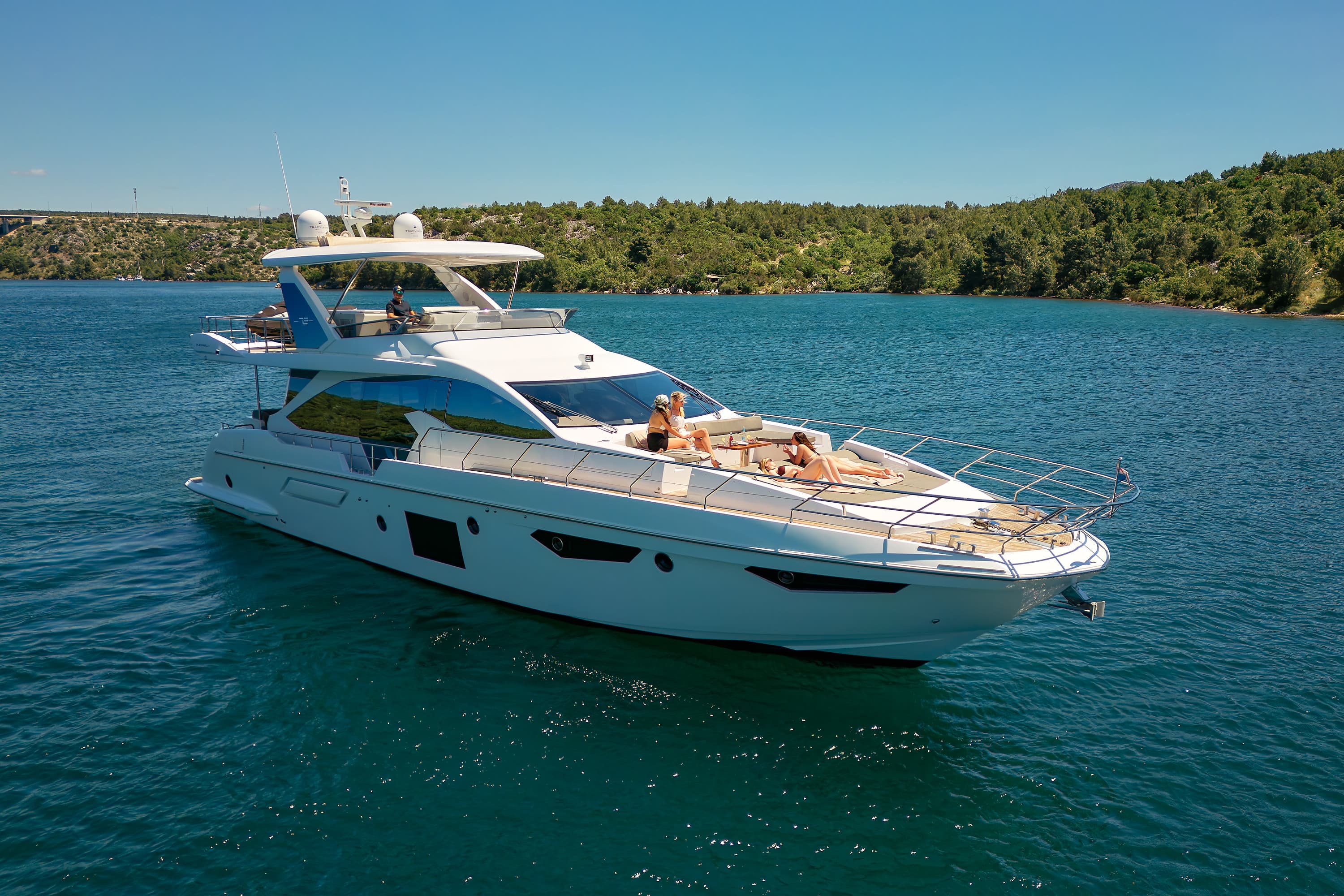 Azimut 72 - photo 136