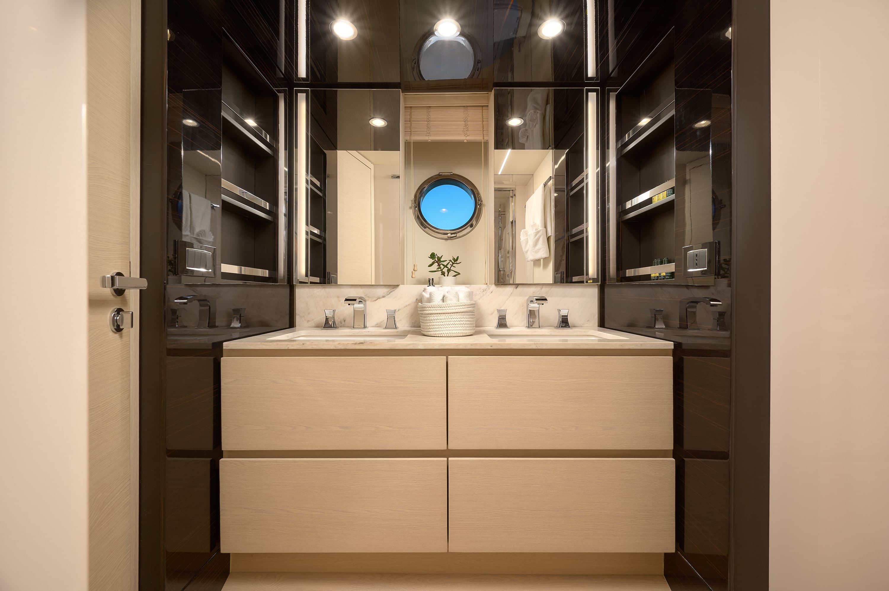 Azimut 72 - photo 142