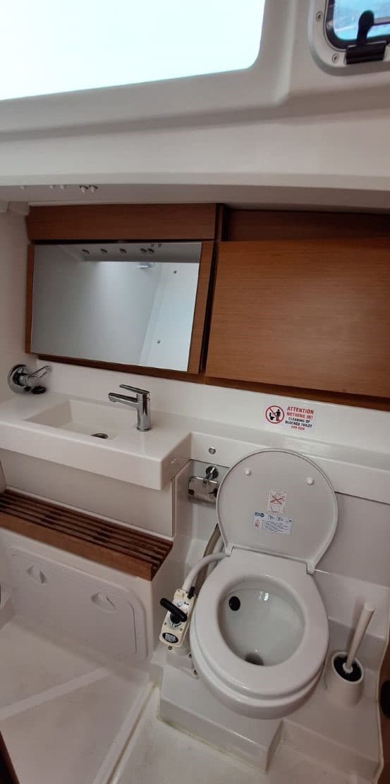 Sun Odyssey 440 - photo 7