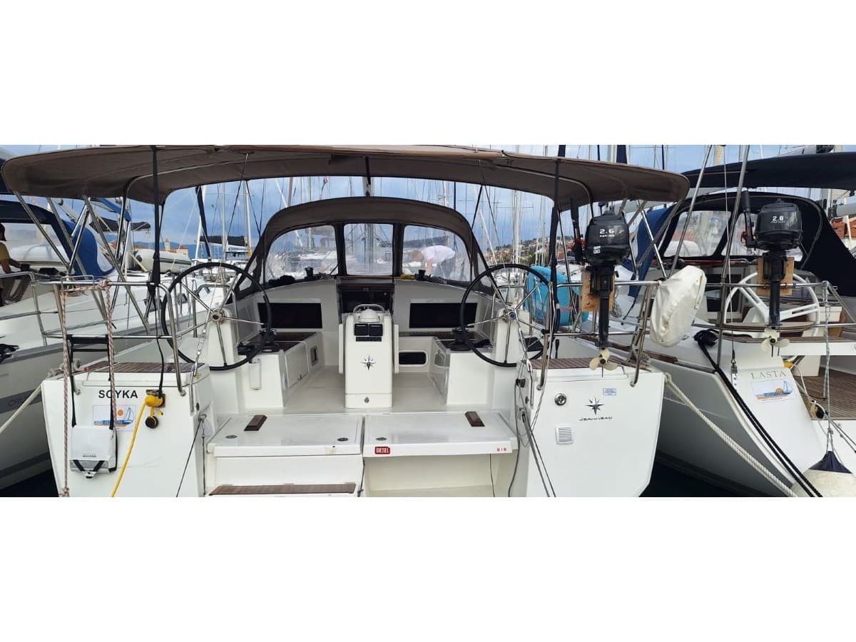 Sun Odyssey 440 - photo