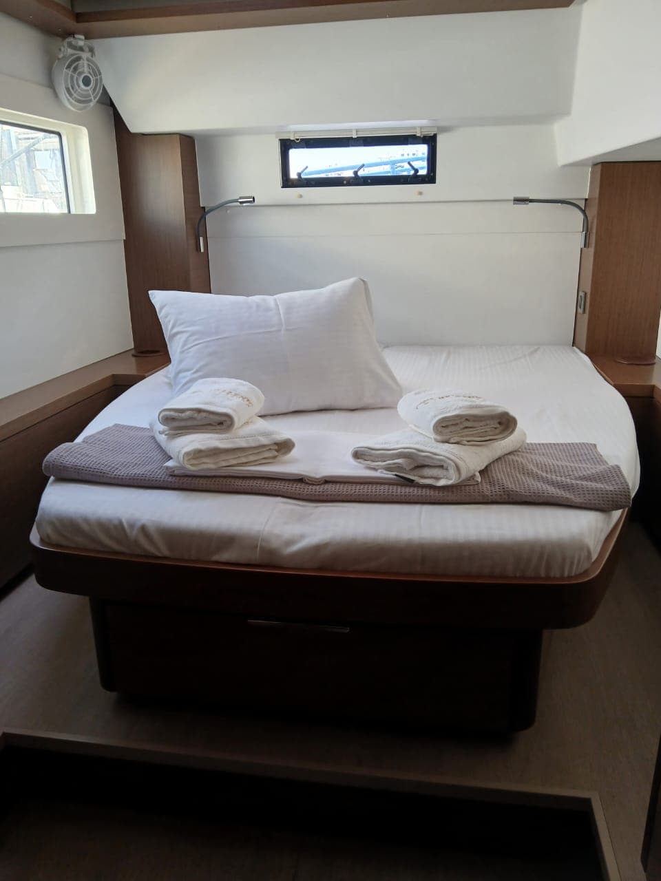 Lagoon 46  - photo 20