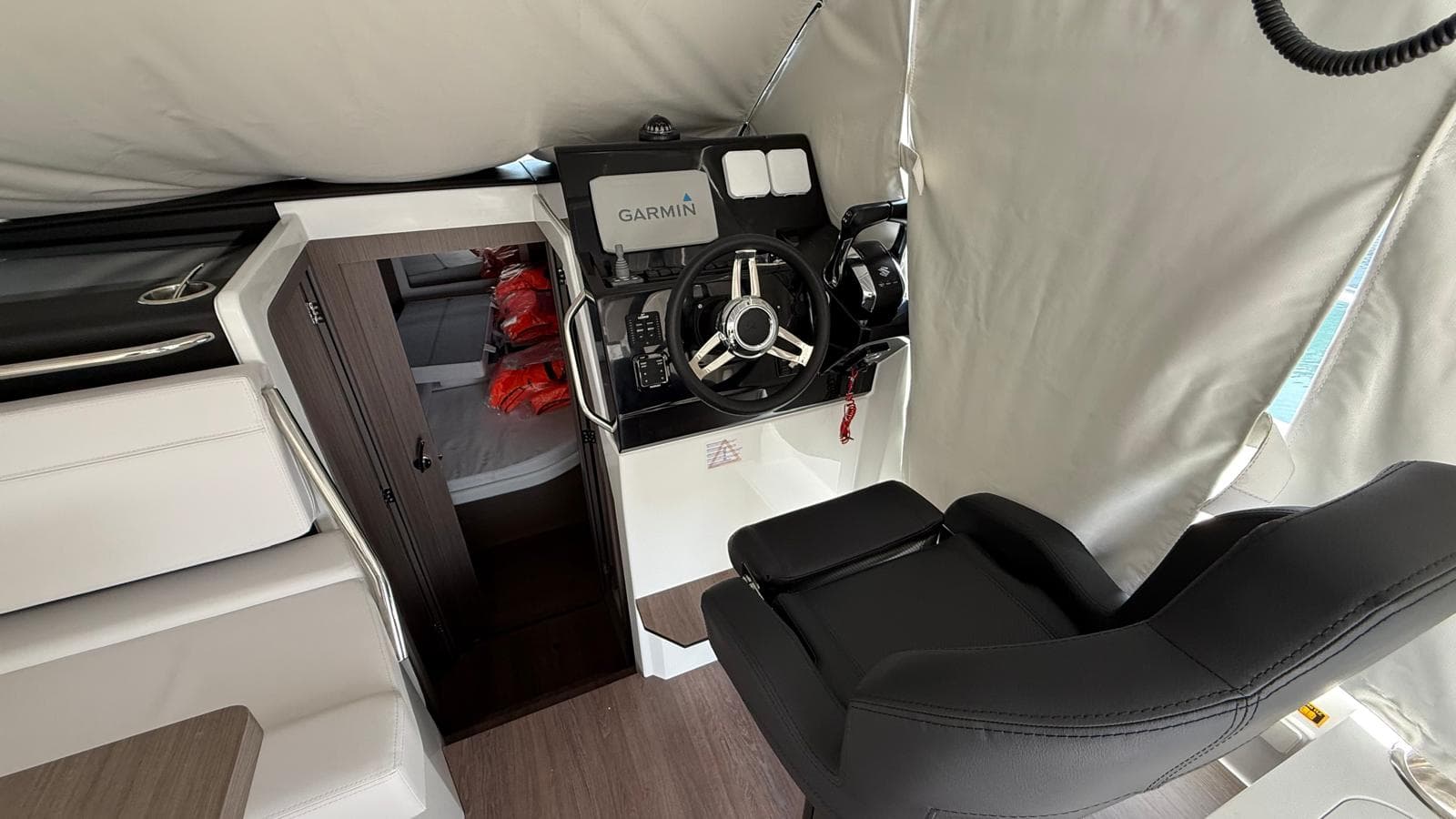 Merry Fisher 895 - photo 5