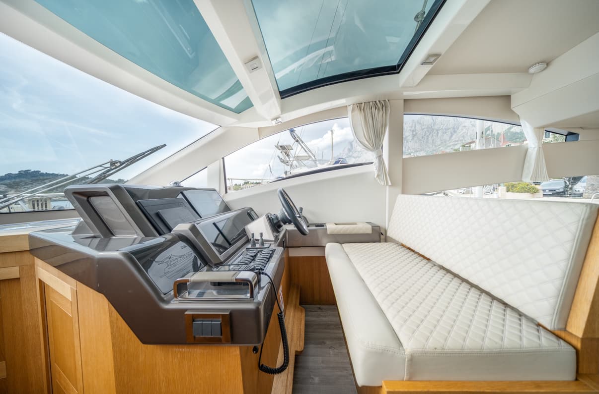 Galeon 430 Skydeck - photo 4
