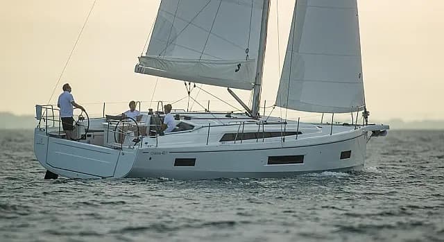 Oceanis 40.1 - photo 7