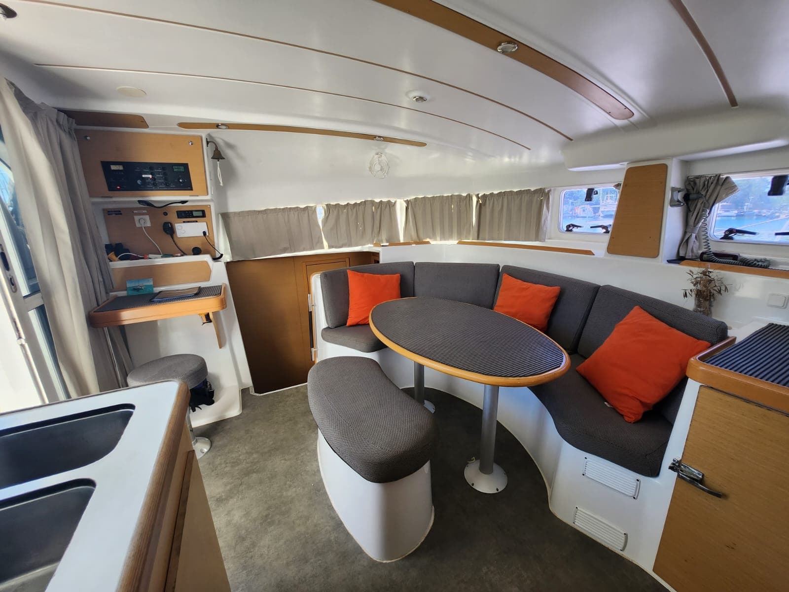 Lagoon 380 - photo 19