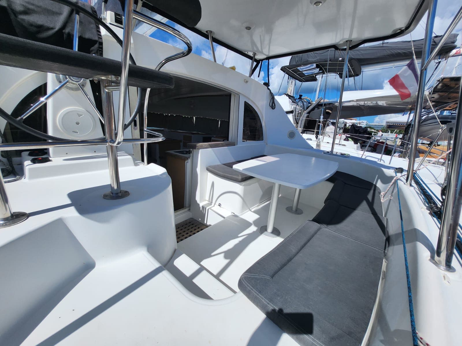 Lagoon 380 - photo 11