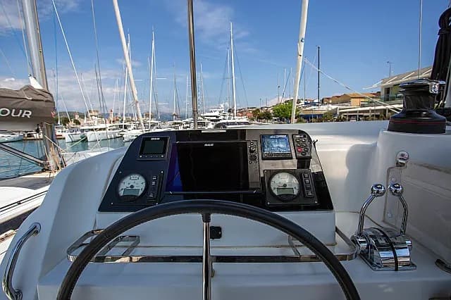 Lagoon 42 - photo 26