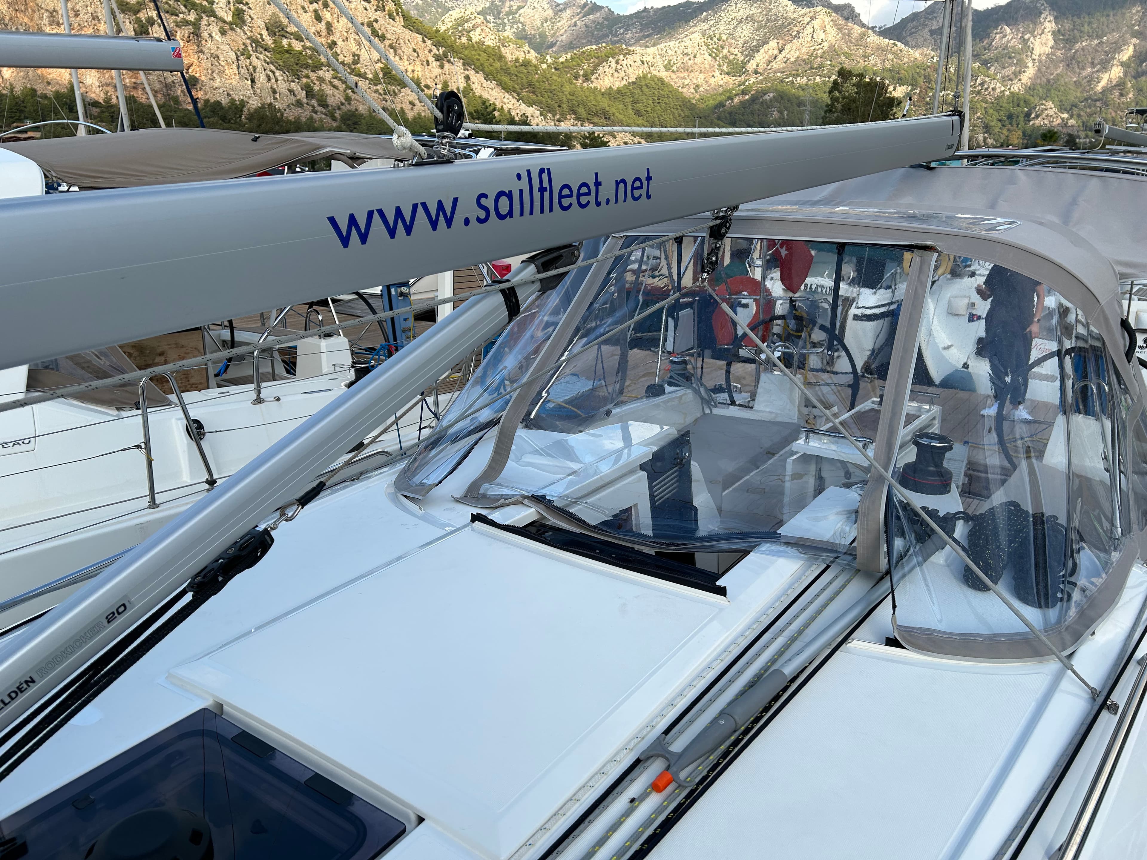 Oceanis 34.1 - photo 9