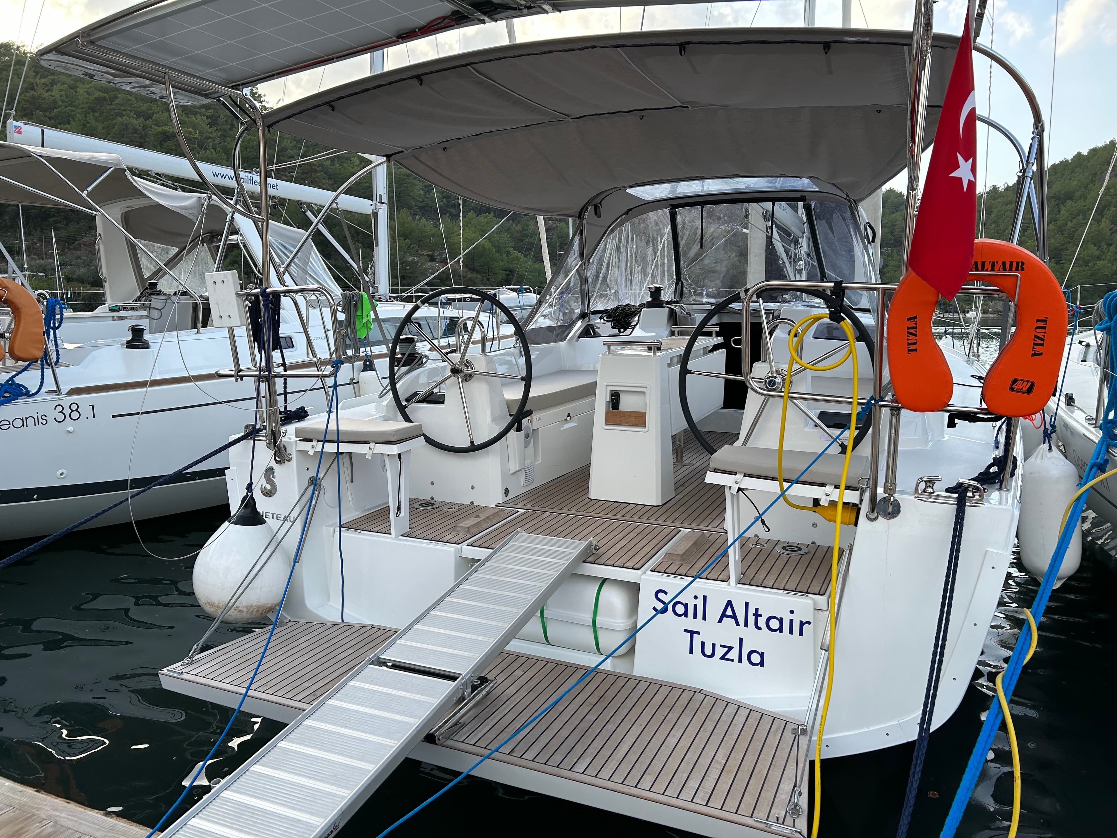 Oceanis 34.1 - photo 11