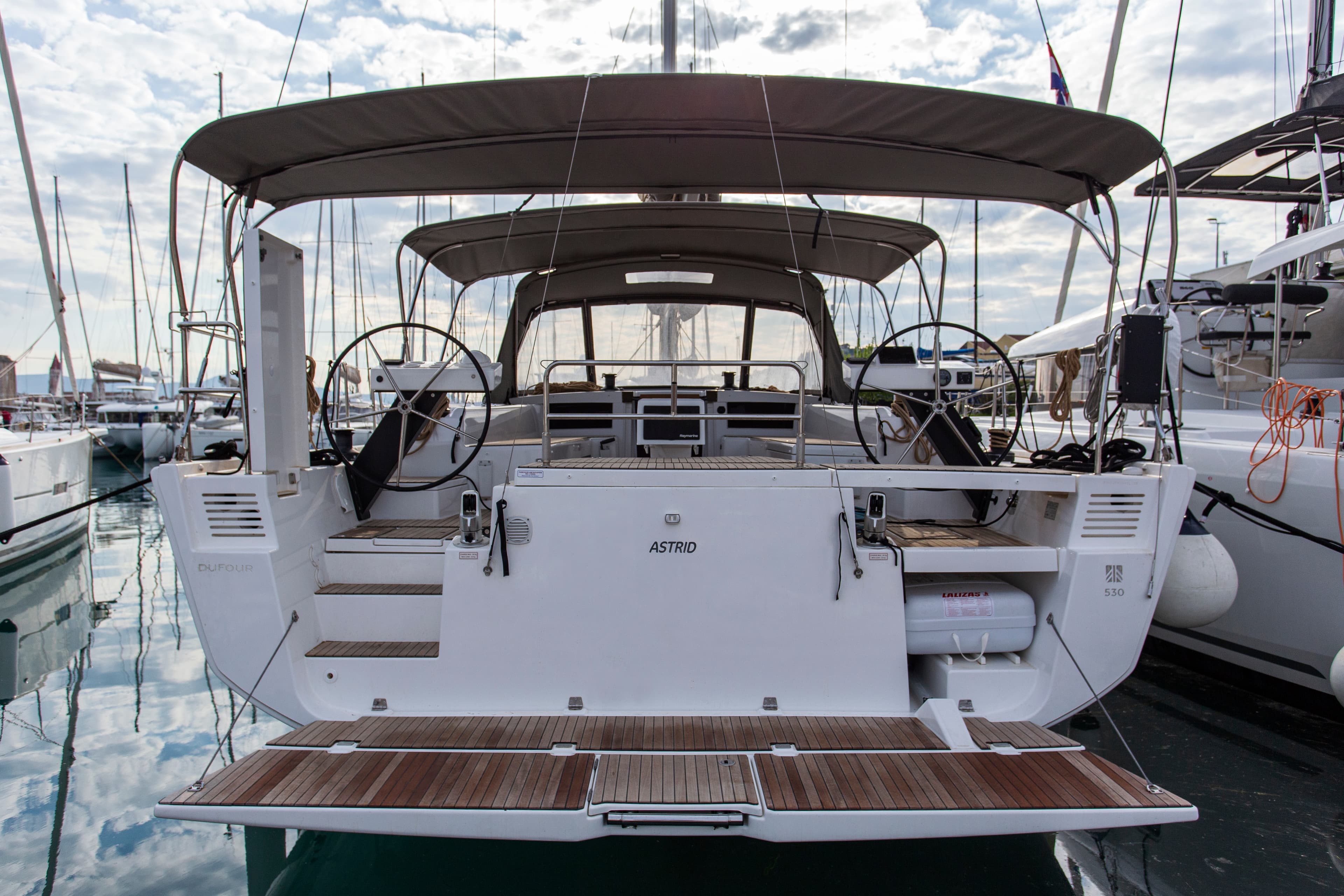 Dufour 530 - photo 19