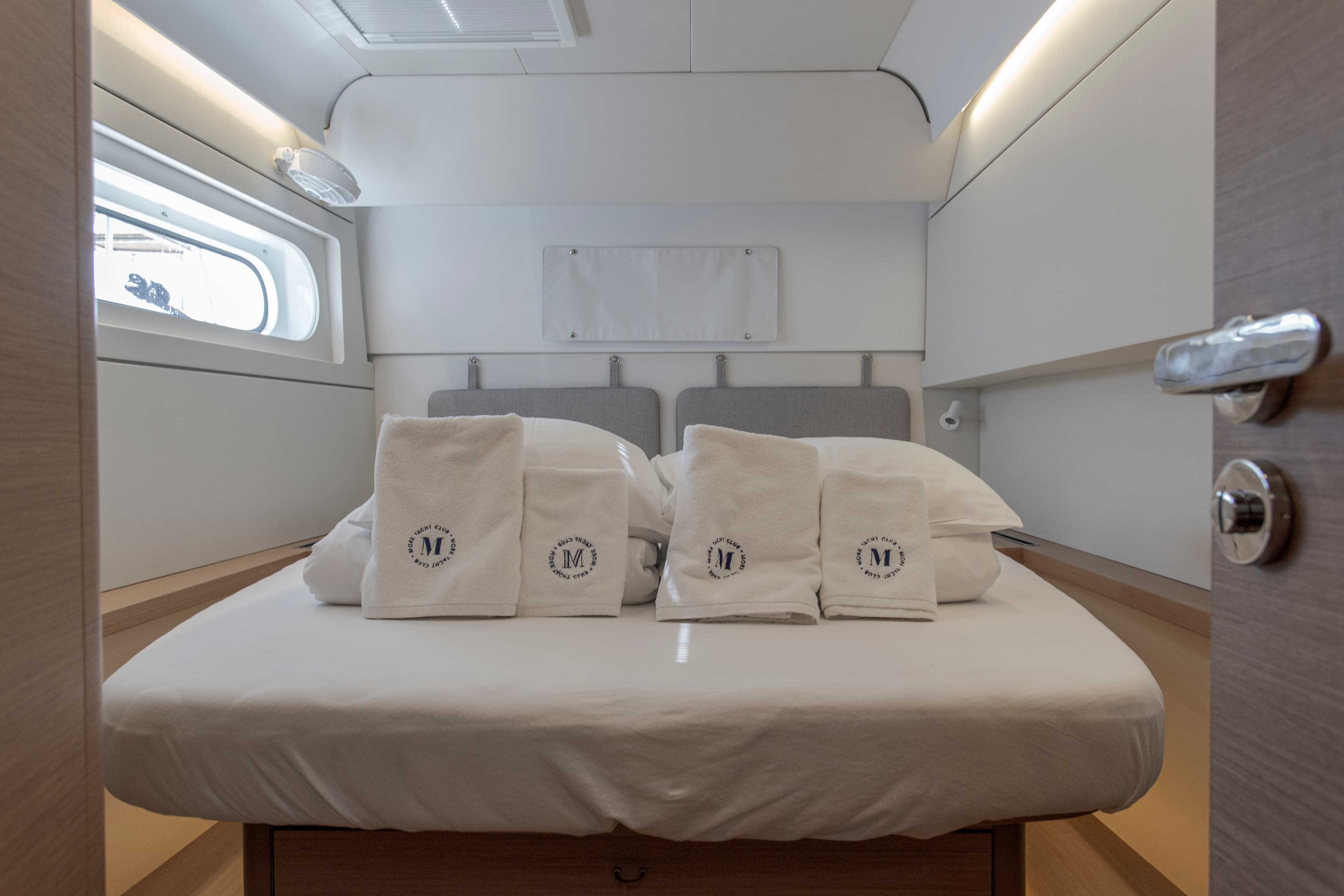 Excess 15 - photo 17