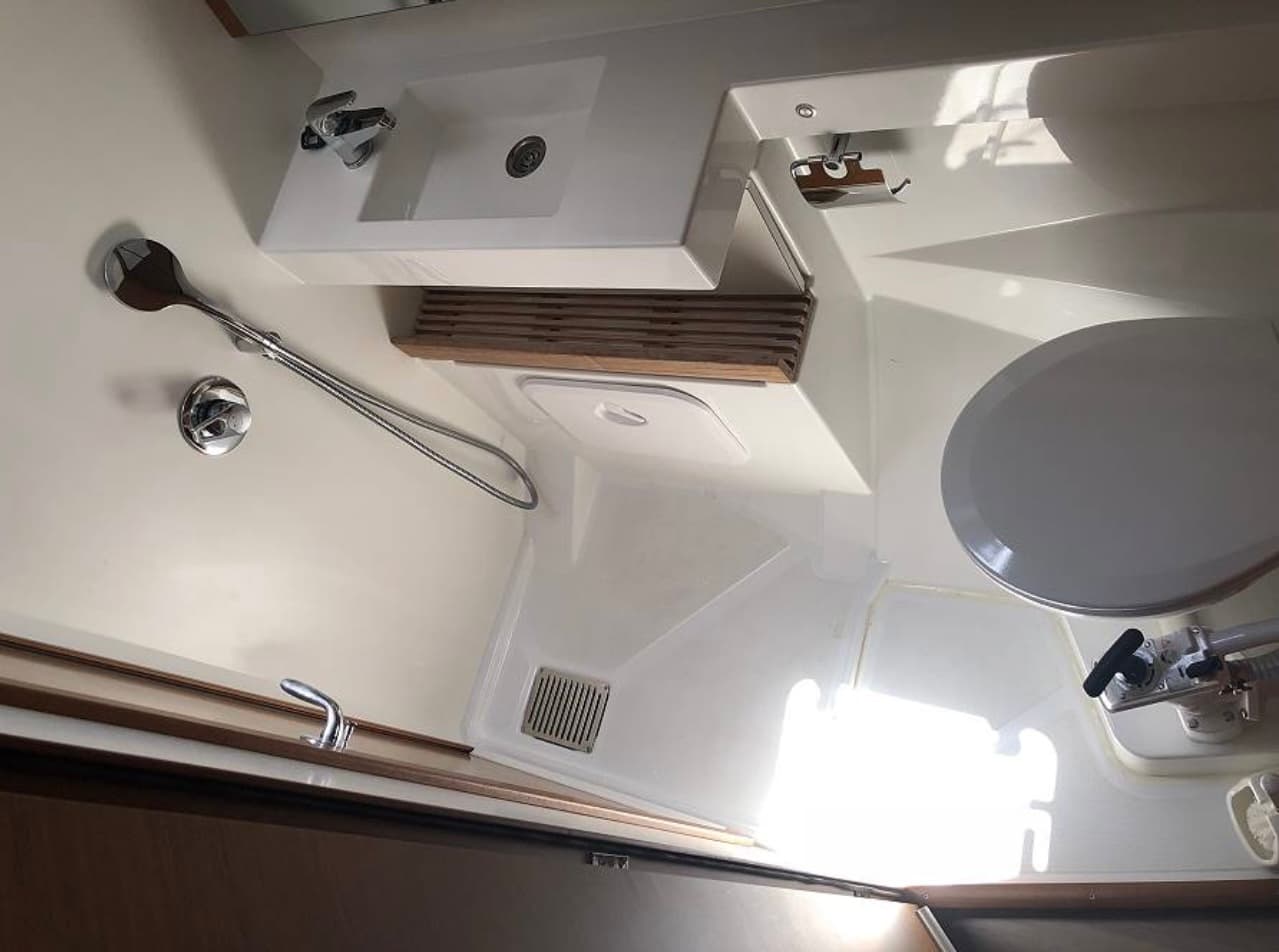 Sun Odyssey 440 - photo 12