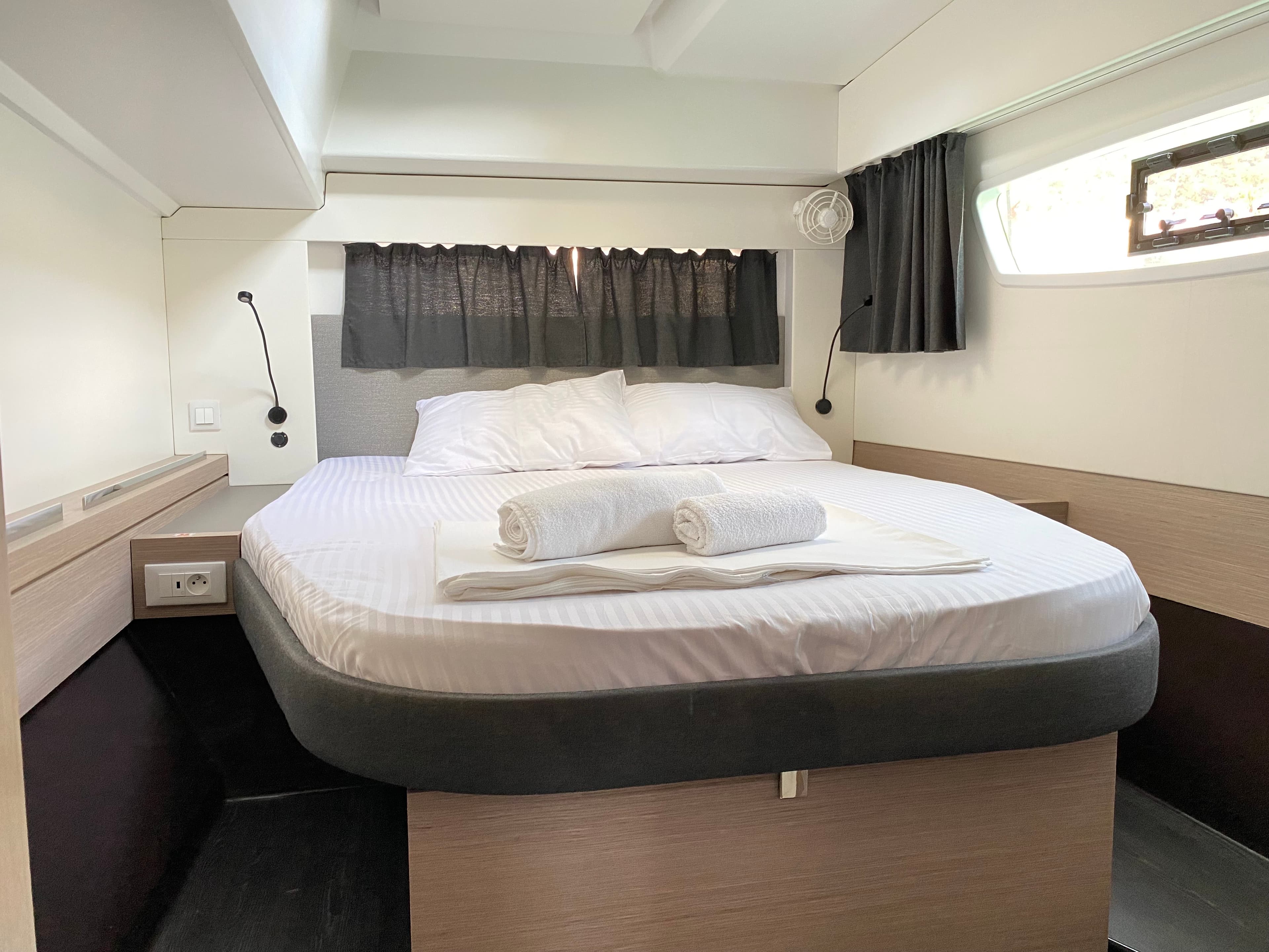 Astréa 42 - photo 10