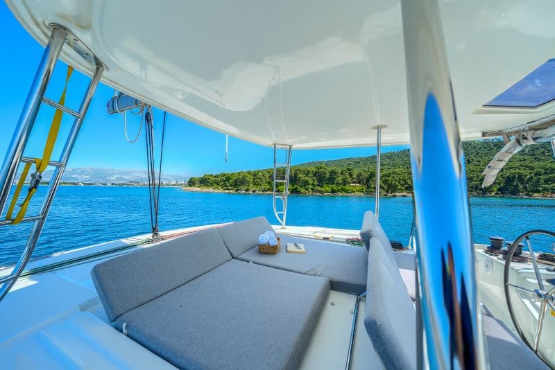 Lagoon 46  - photo 11