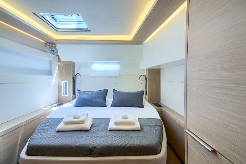 Lagoon 46  - photo 12