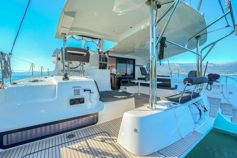 Lagoon 42 - photo 13