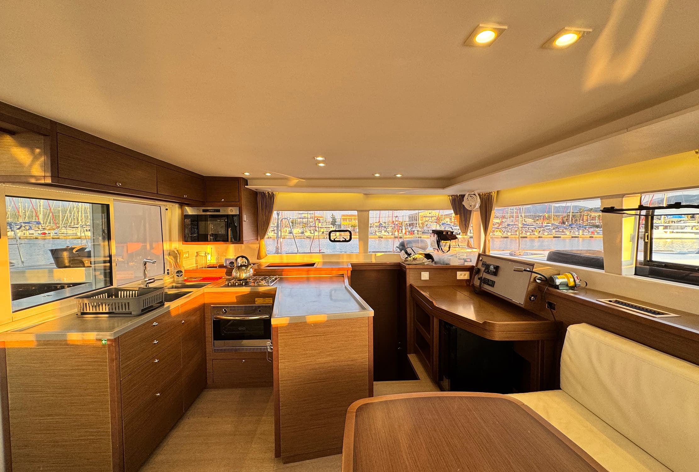 Lagoon 450 Sport - photo 9