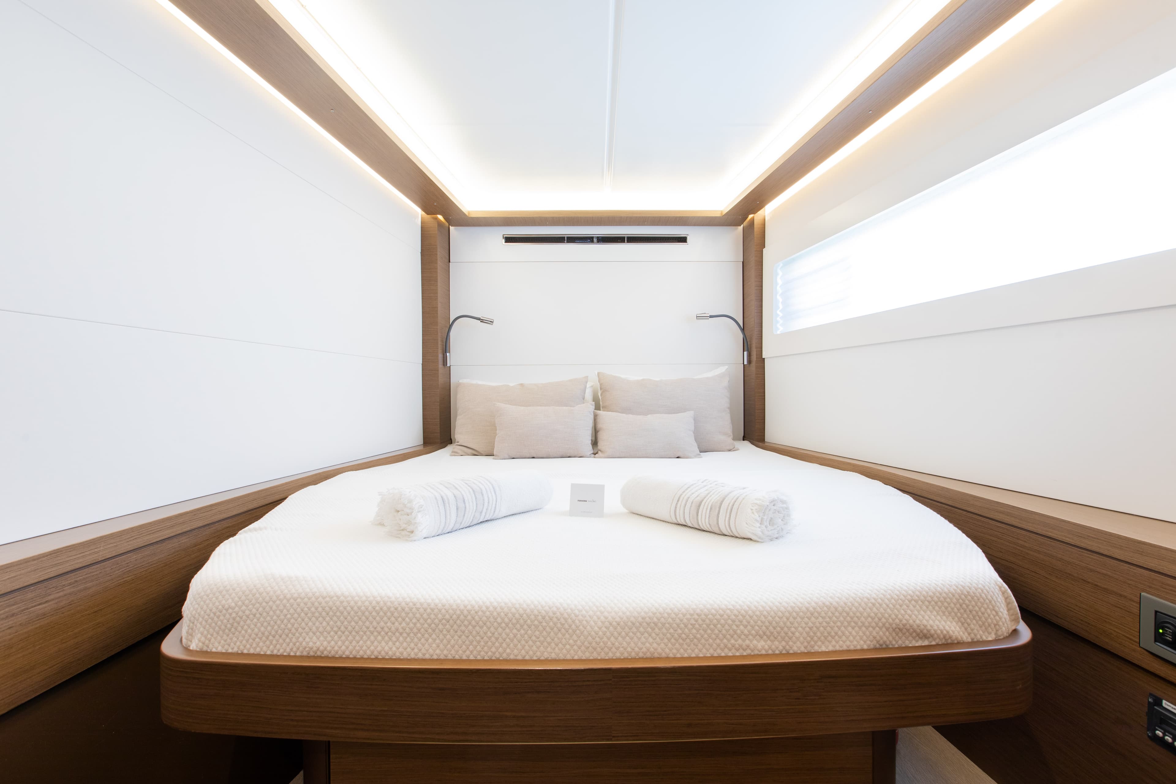 Lagoon 46  - photo 7