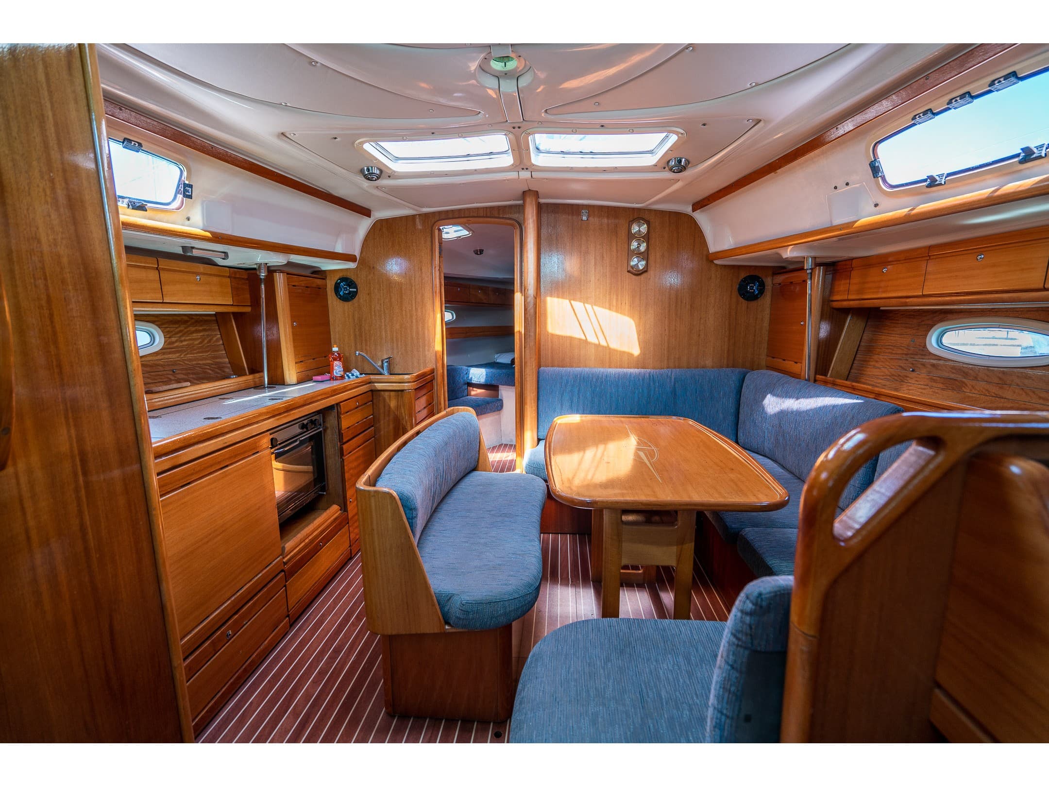 Bavaria 39 Cruiser - photo 5