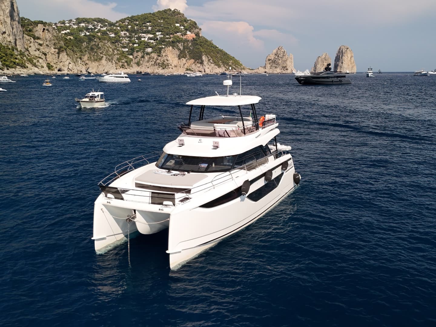 Prestige M48 - photo