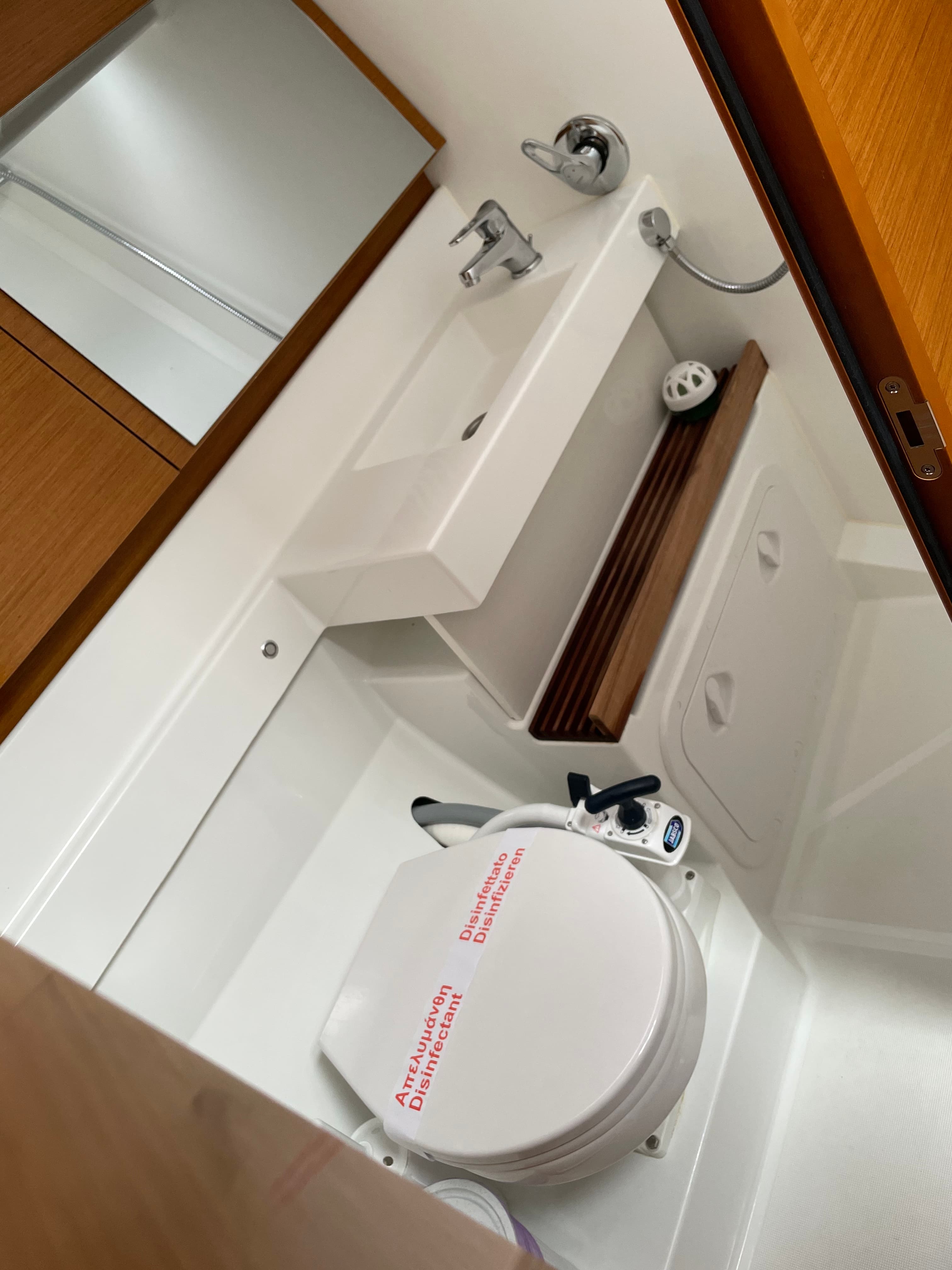 Sun Odyssey 490 - photo 8