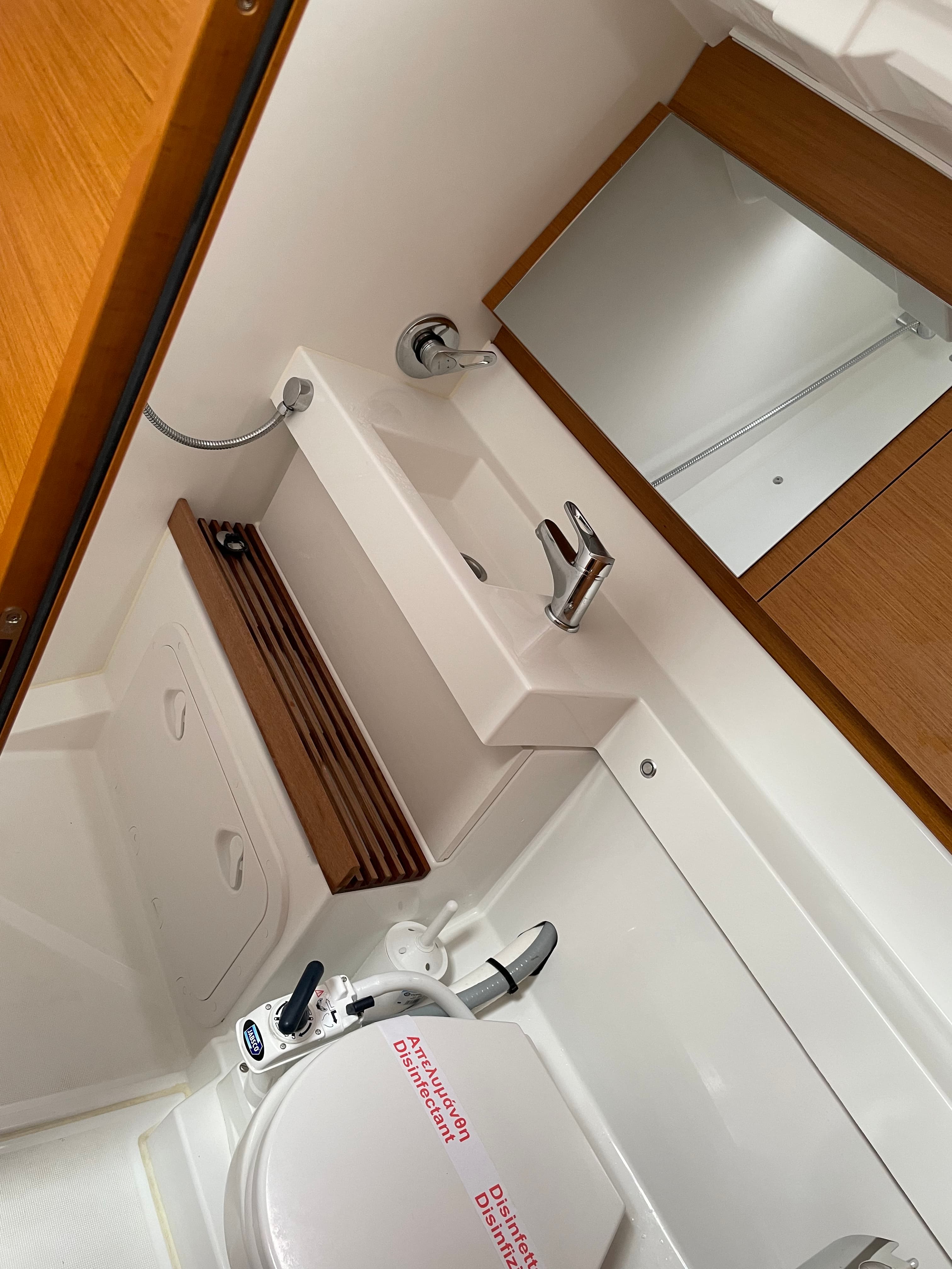 Sun Odyssey 490 - photo 4