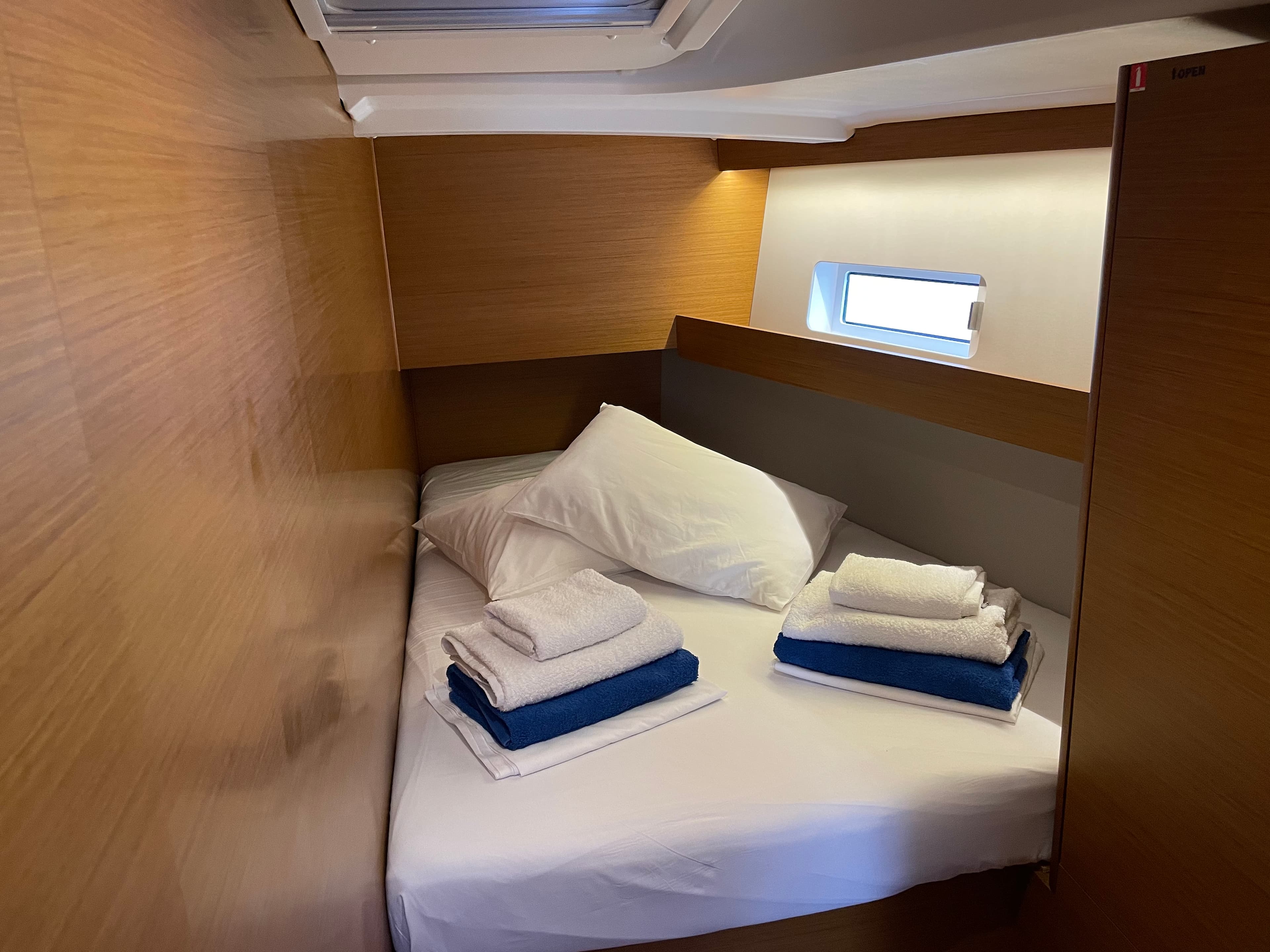 Sun Odyssey 490 - photo 18