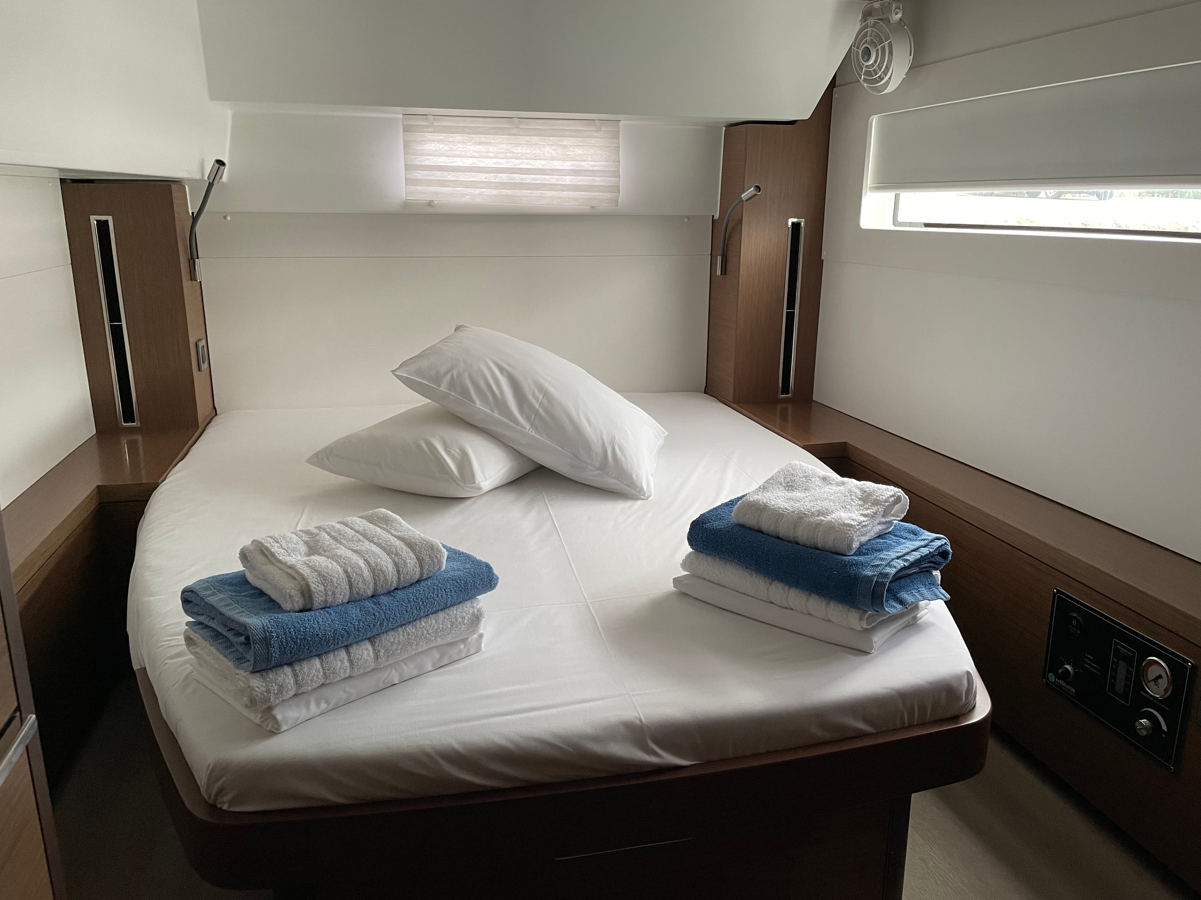 Lagoon 46  - photo 12