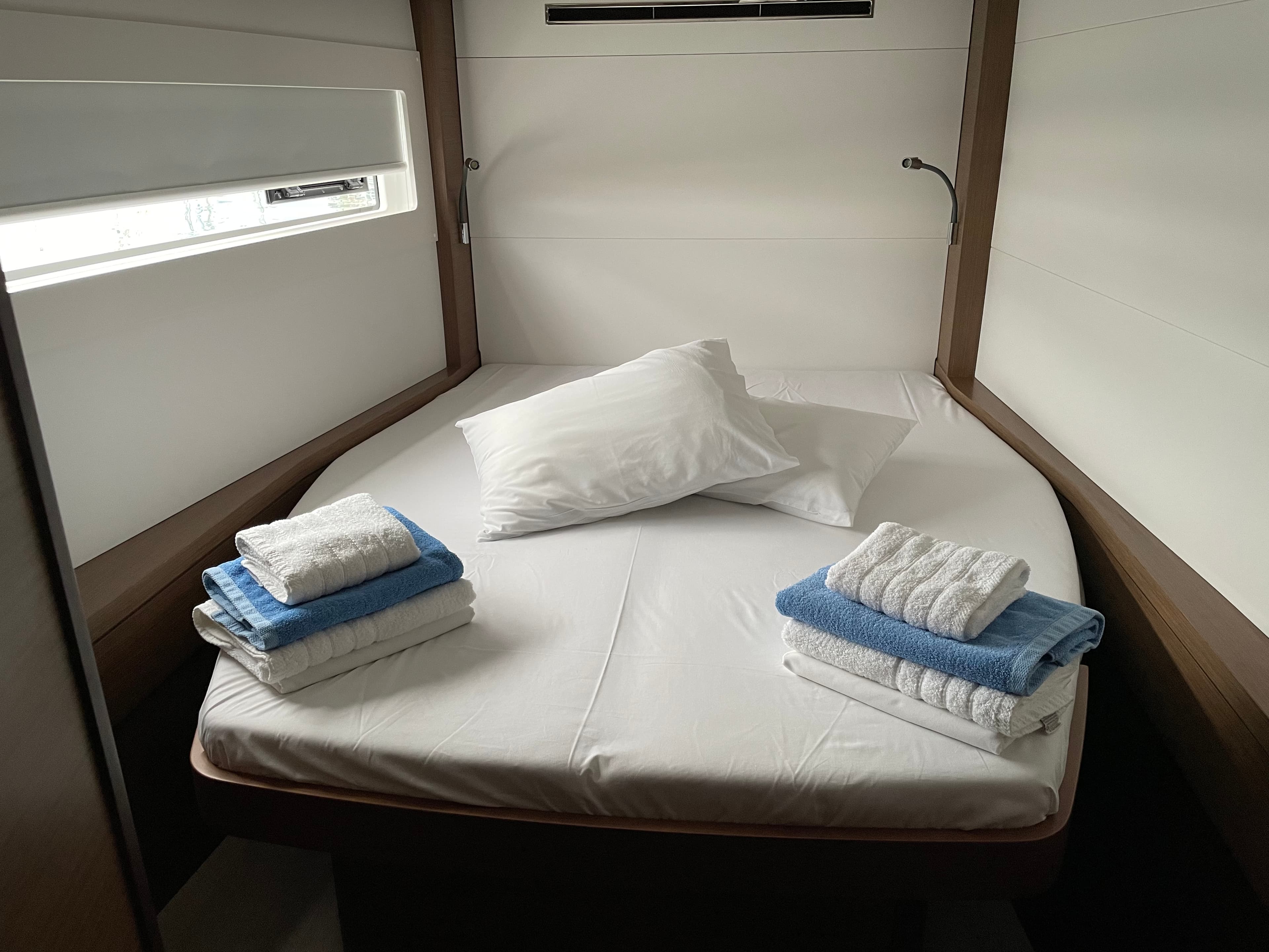 Lagoon 46  - photo 16