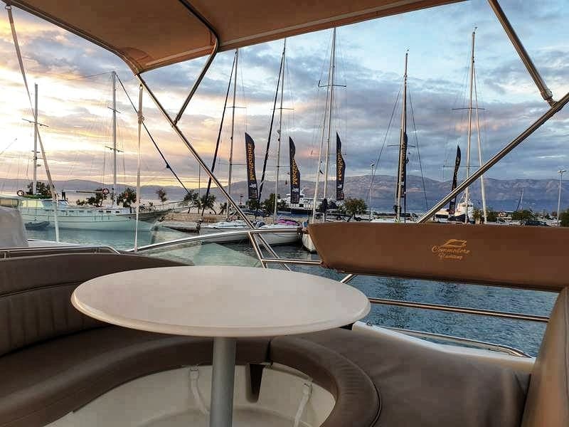 Prestige 46 Fly - photo 23