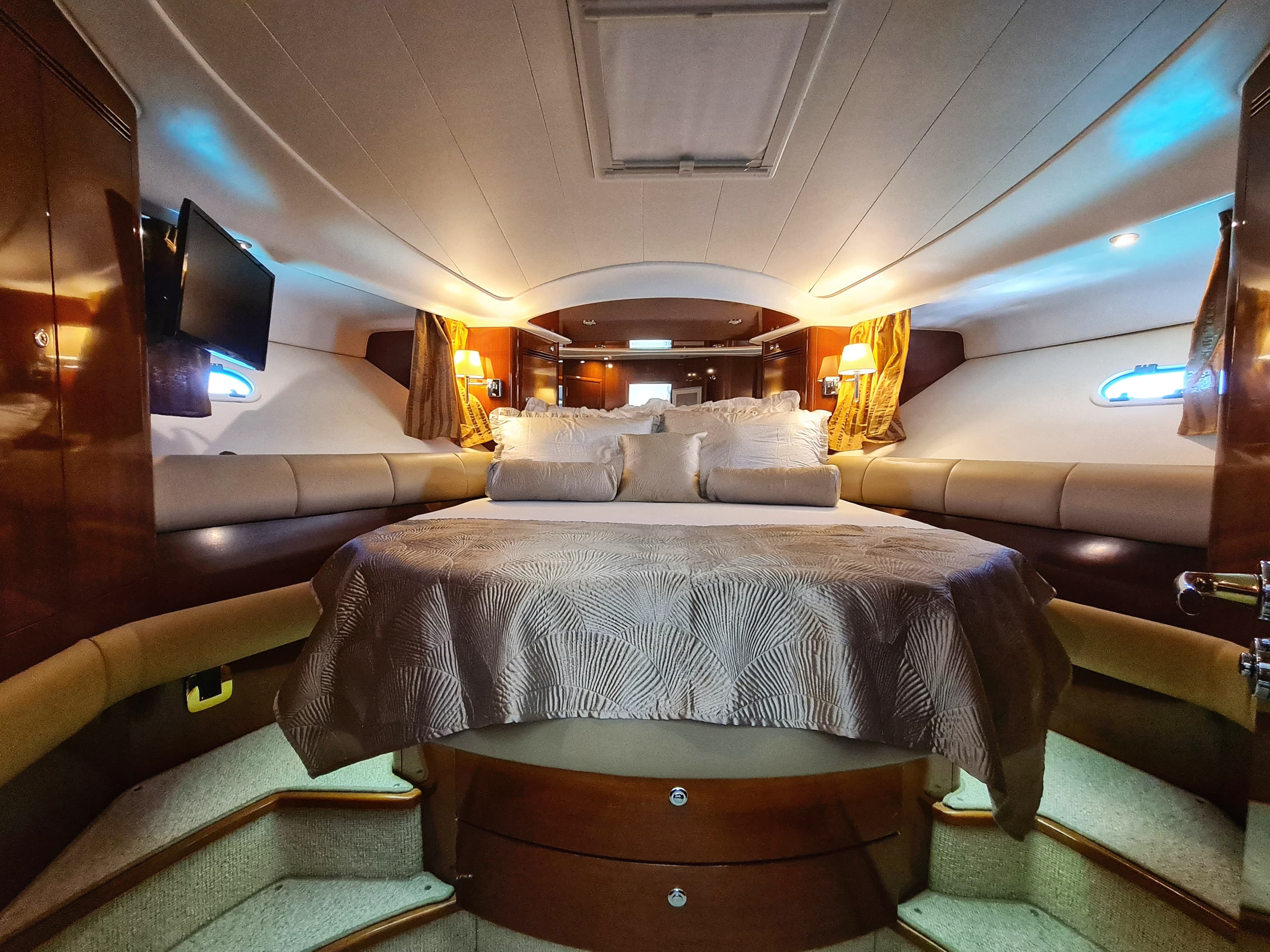 Prestige 46 Fly - photo 25