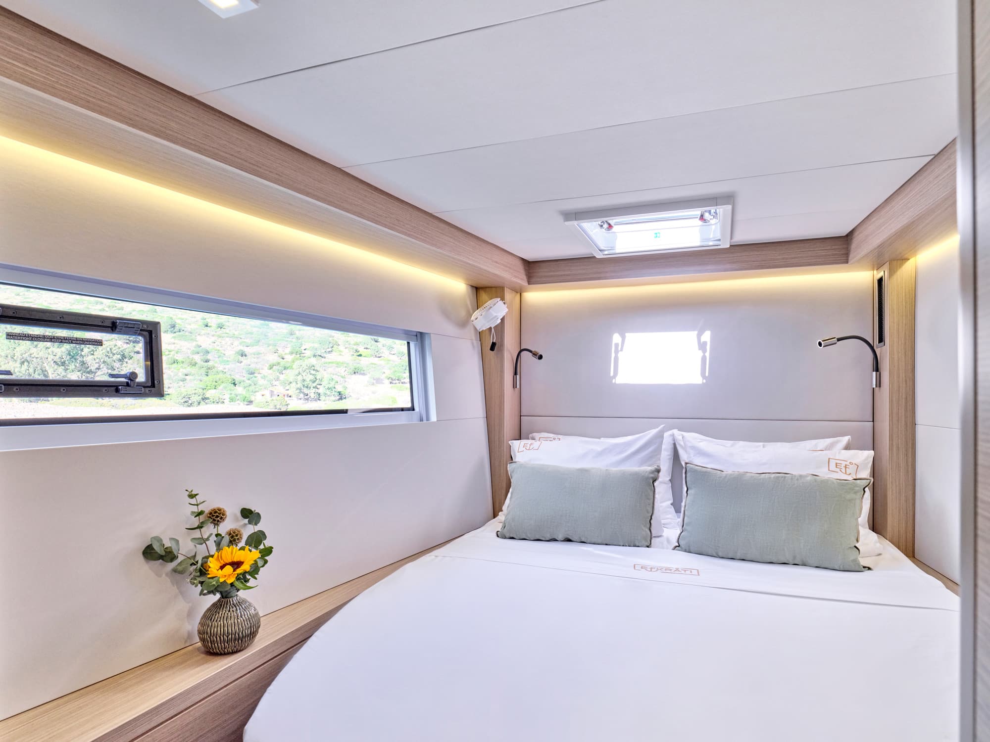 Lagoon 51 - photo 65