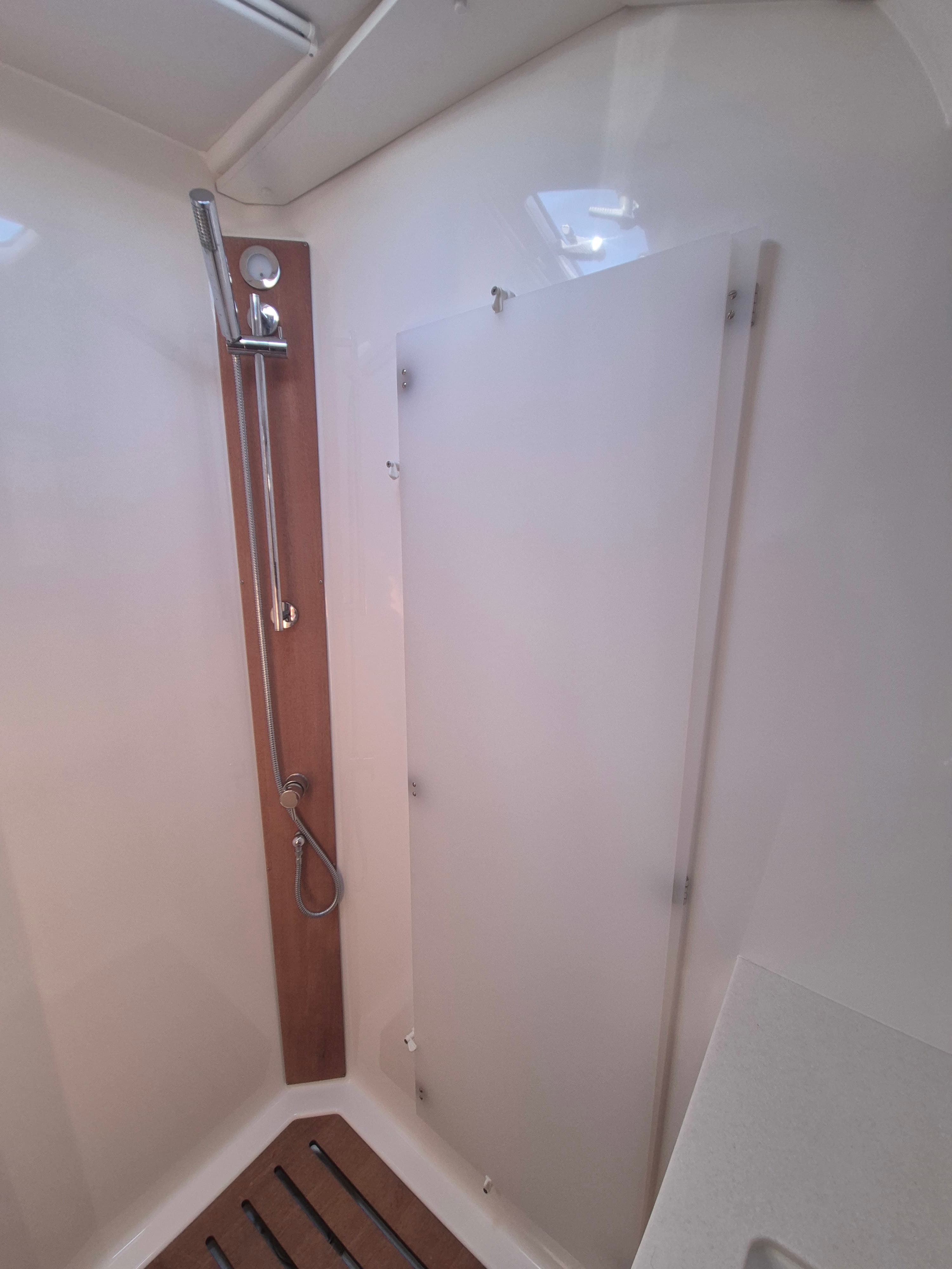 Dufour 530 - photo 18