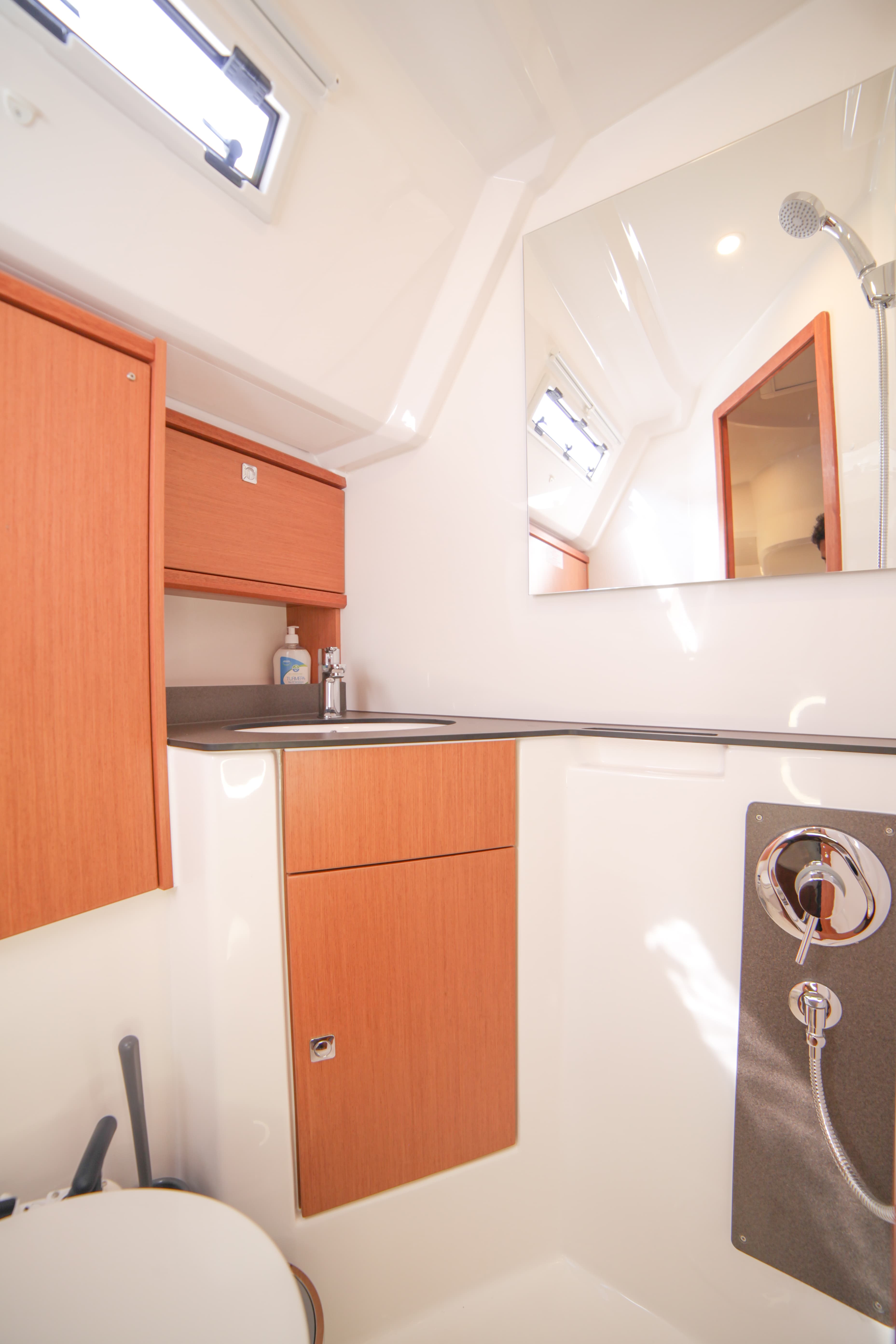 Bavaria 46 Cruiser - photo 14