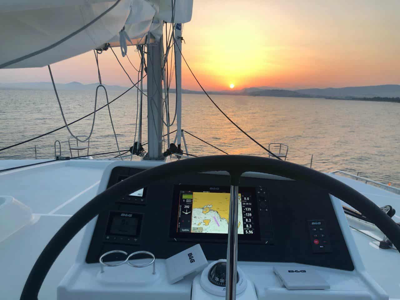 Lagoon 450 Fly - photo 9