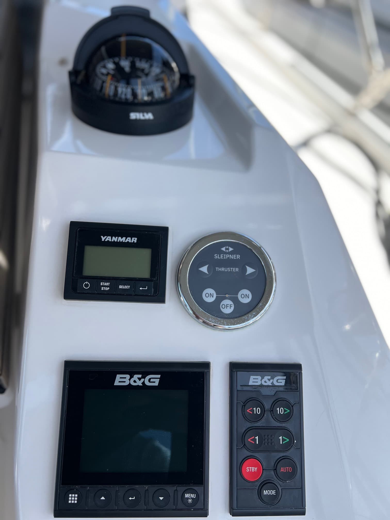 Bavaria C42 - photo 5