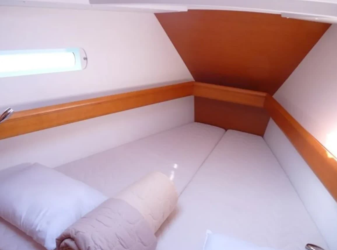 Sun Odyssey 449 - photo 4