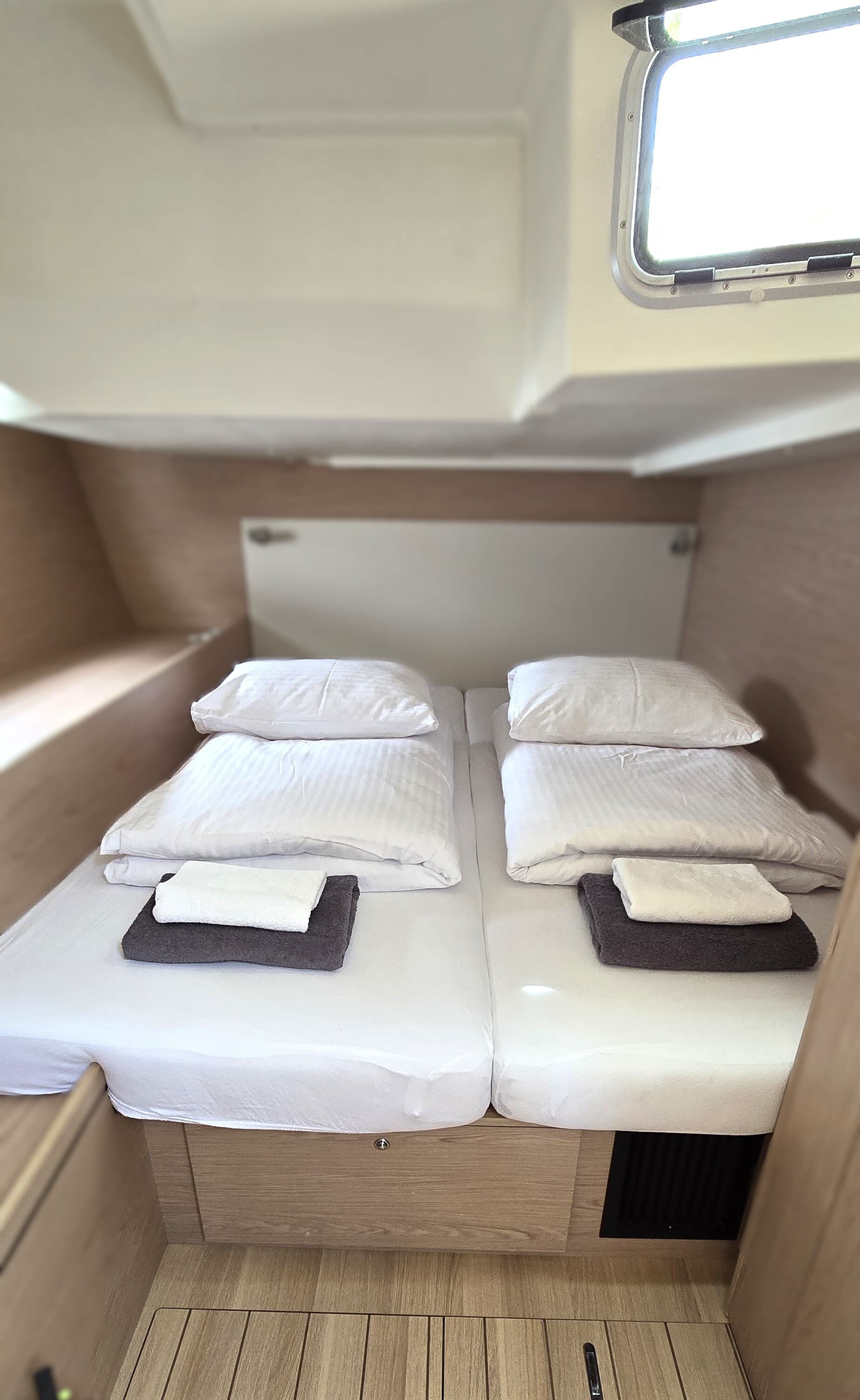 Oceanis 51.1 - photo 10