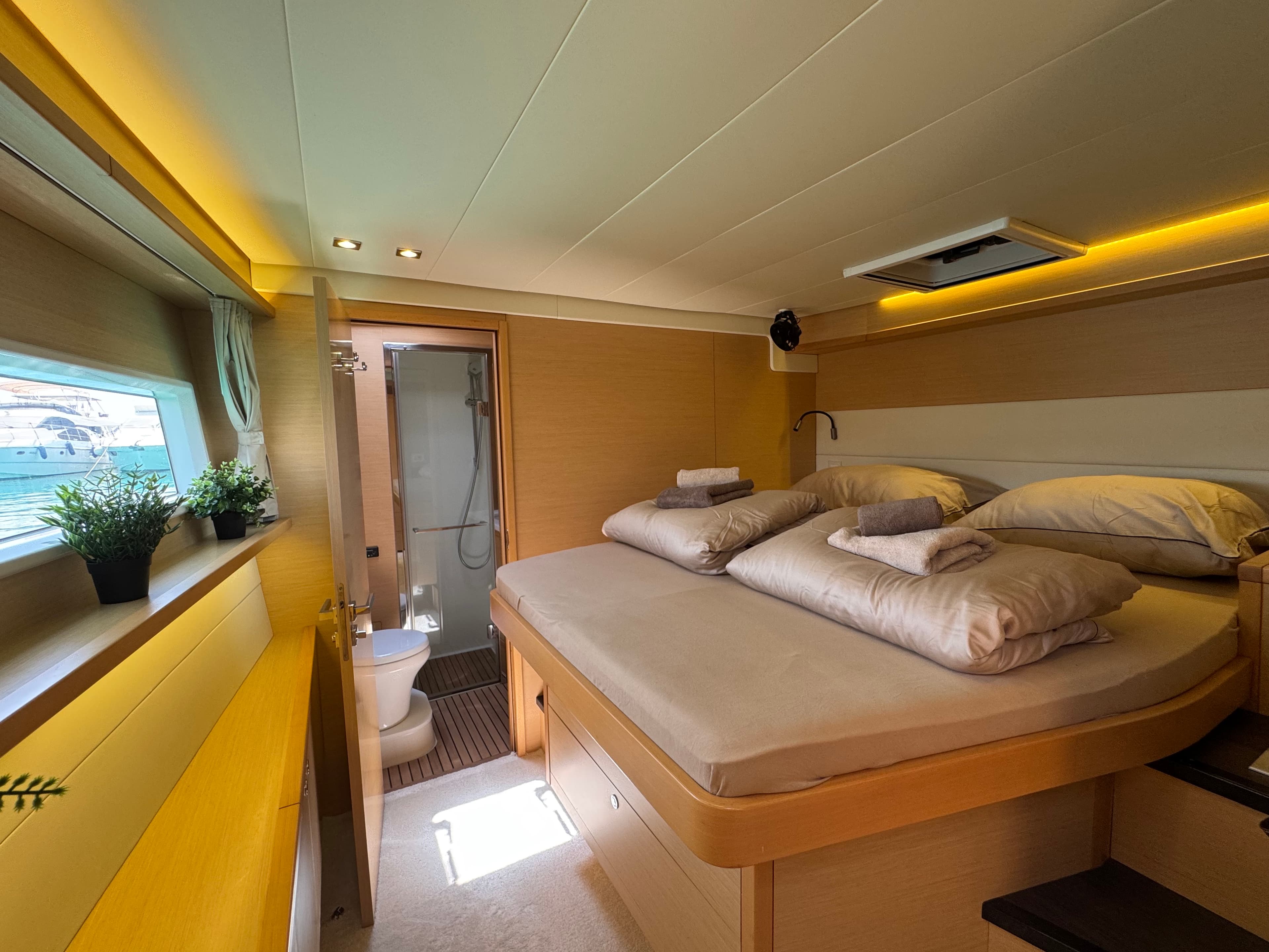 Lagoon 52F - photo 23