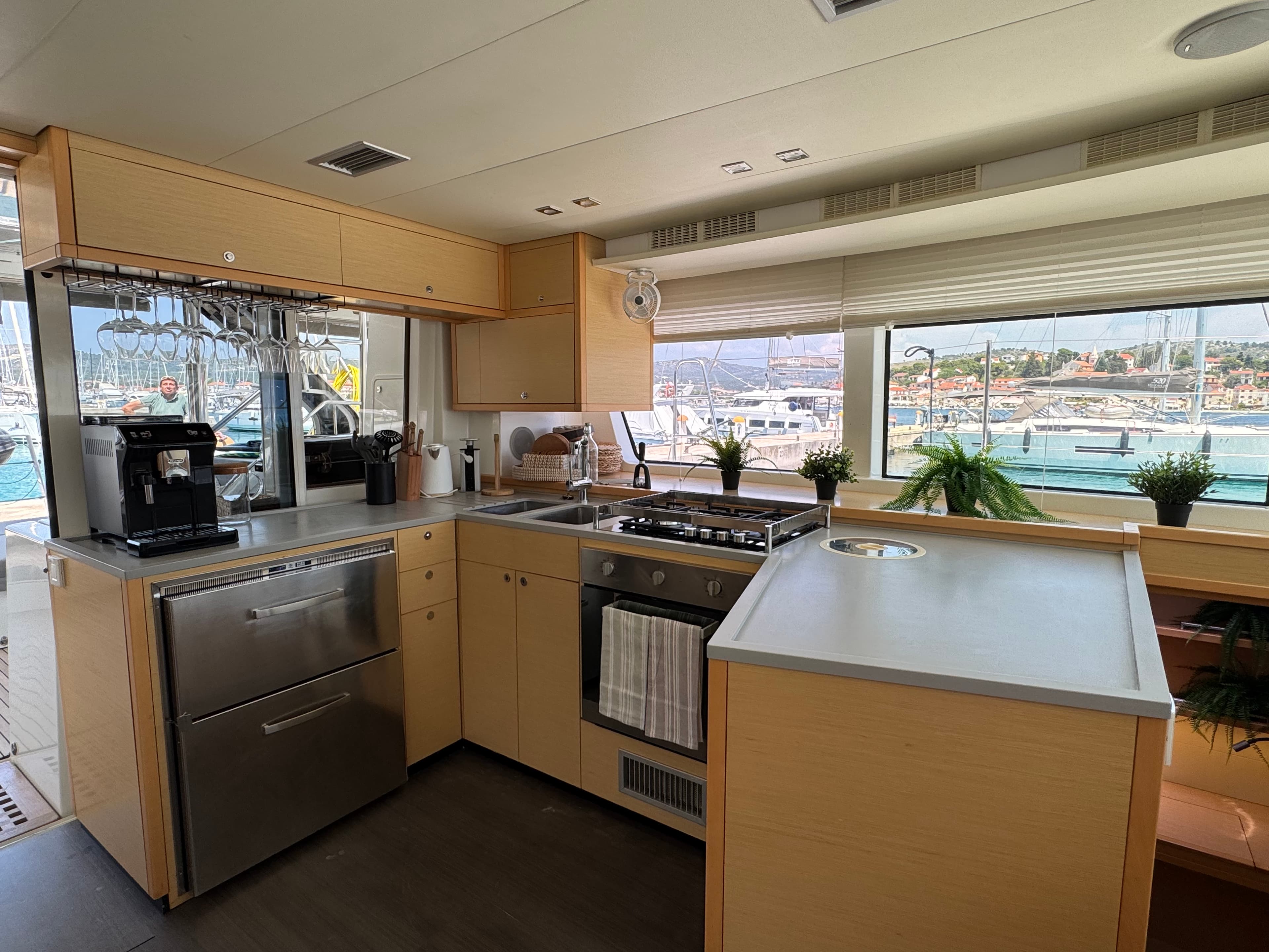 Lagoon 52F - photo 12