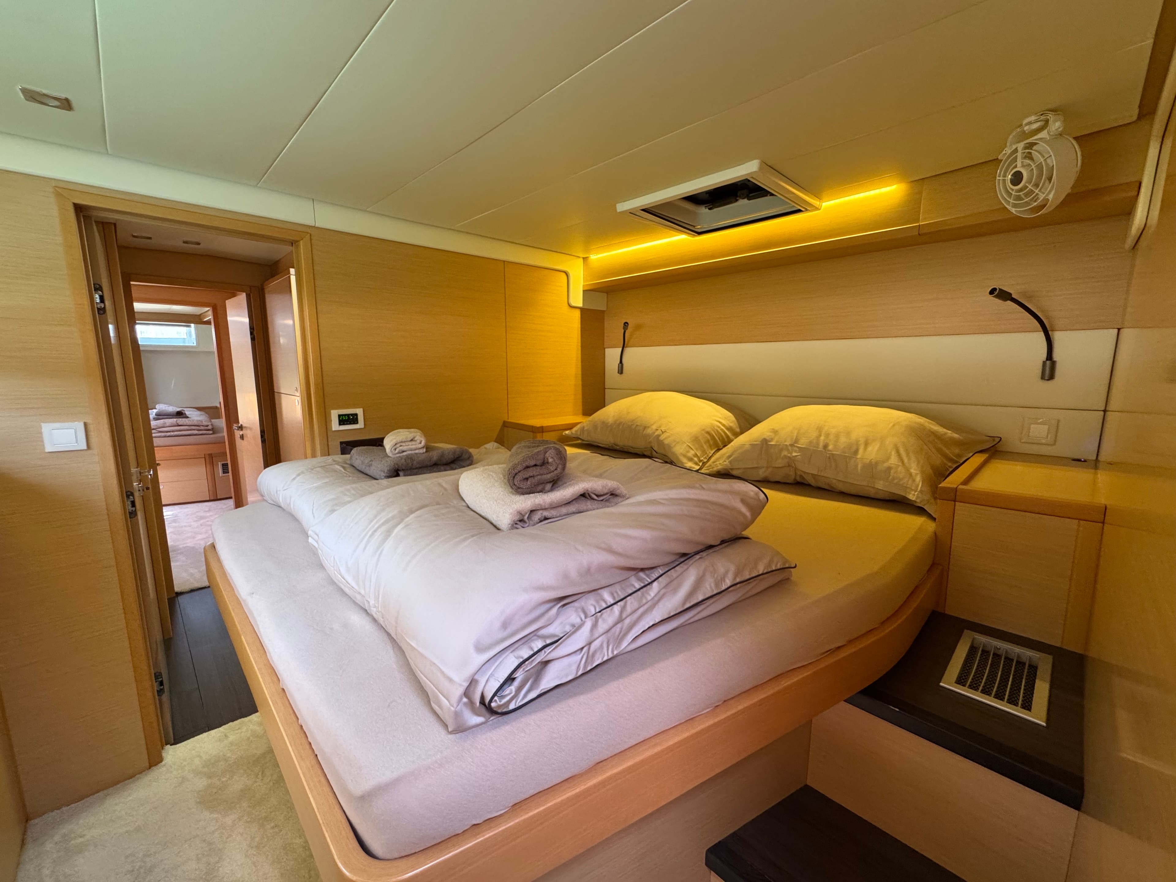 Lagoon 52F - photo 15