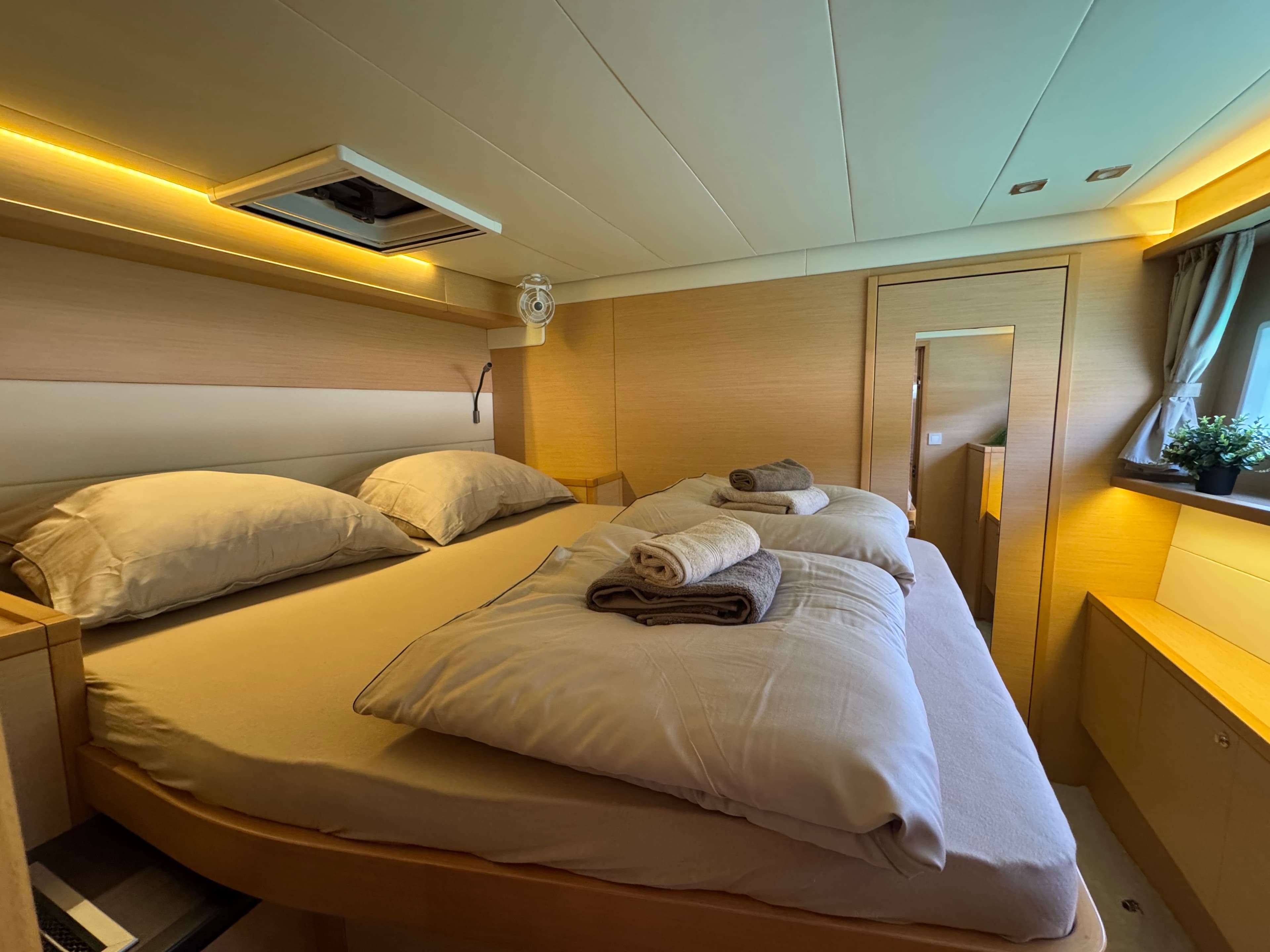 Lagoon 52F - photo 11