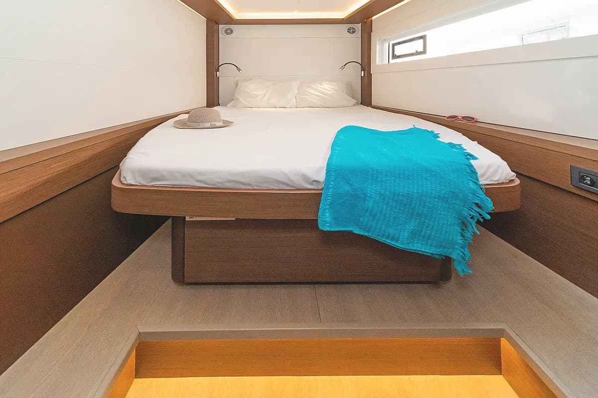 Lagoon 46  - photo 11